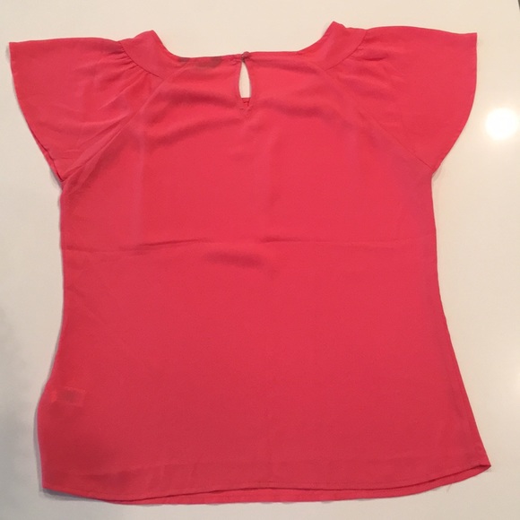 Express Pink Top - Picture 2 of 3